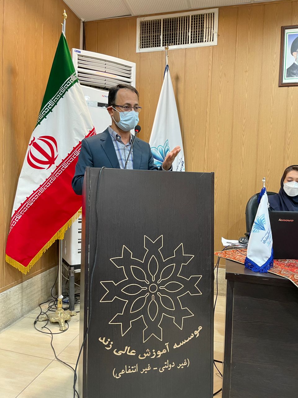 سخنرانی دکتر محمدجواد دهقانی در موسسه آموزش عالی زند شیراز به مناسبت هفته پژوهش