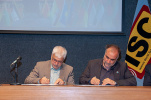 امضای تفاهم‌نامه همکاری‌های پژوهشی، نوآوری و فناوری بین مؤسسه استنادی و پایش علم و فناوری جهان اسلام (ISC) و سازمان پژوهش‌های علمی و صنعتی ایران